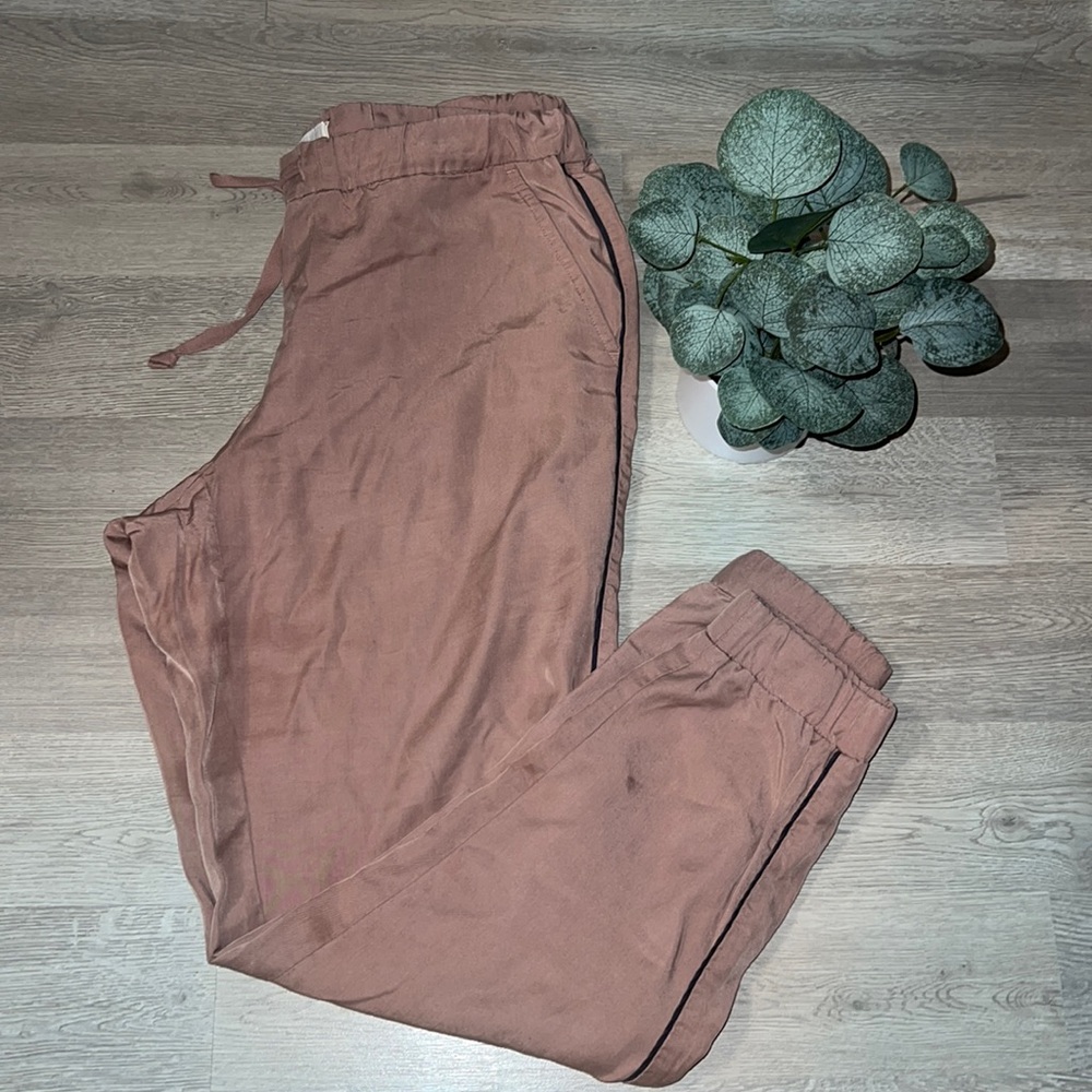 Lou & Grey Loft Mauve Pink Jogger Pants